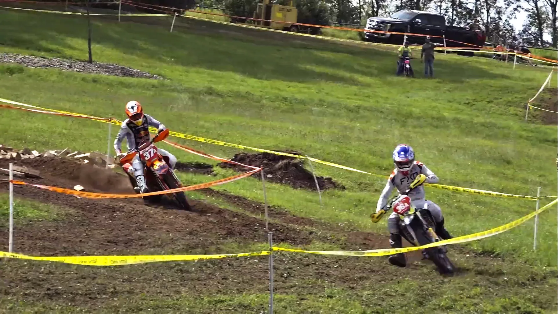 Elevated view of both Super Test lanes with two riders on course at once
